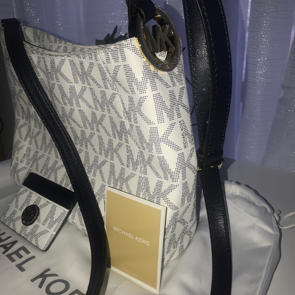 Blue & White MK bag/wallet - Picture 2 of 6